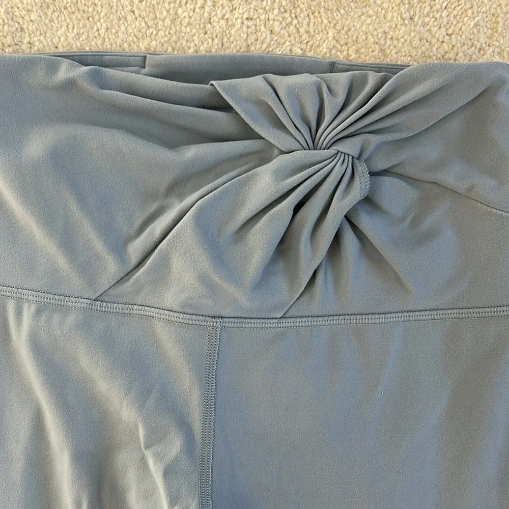 Lululemon Align Twisted Waist Leggings - Picture 2 of 9